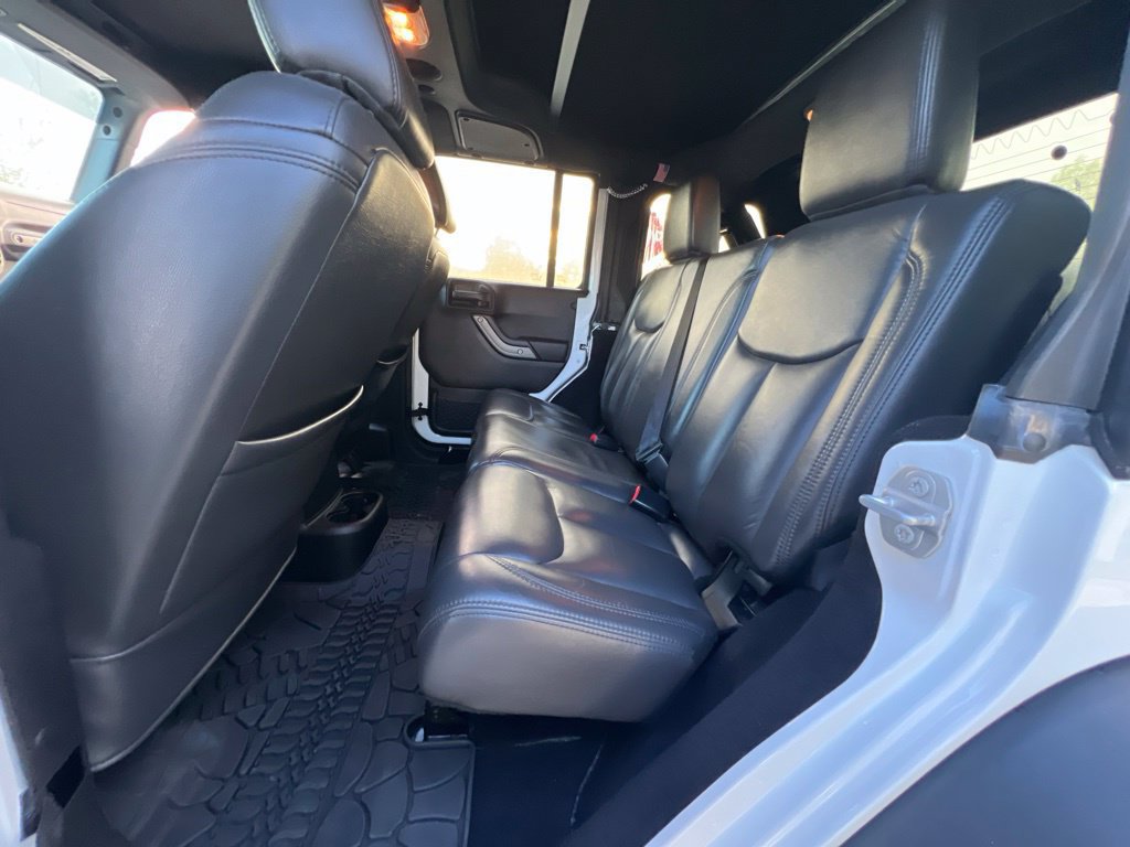 Used 2015 Jeep Wrangler Unlimited Sport w/ Quick Order Package 24S AWD/4WD image 23