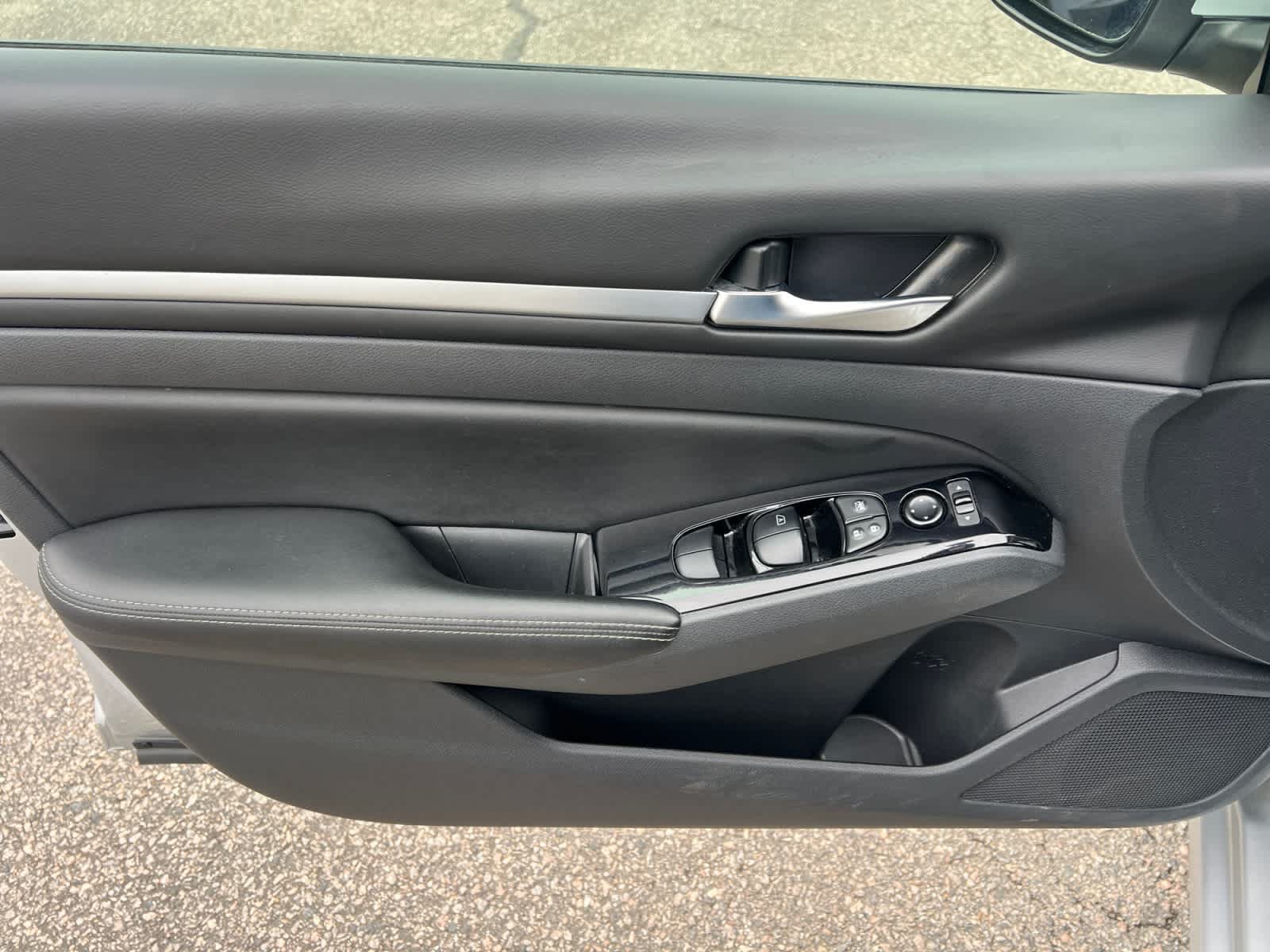 Certified 2023 Nissan Altima 2.5 SV FWD image 19