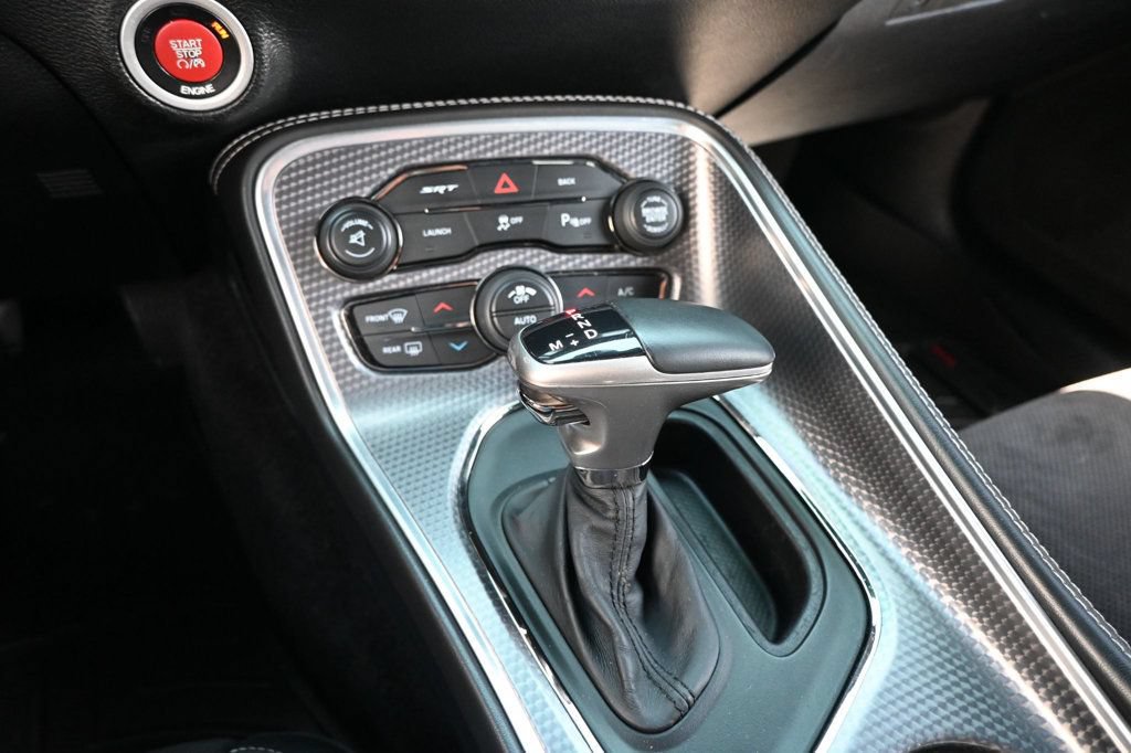Used 2015 Dodge Challenger SRT Hellcat RWD image 15