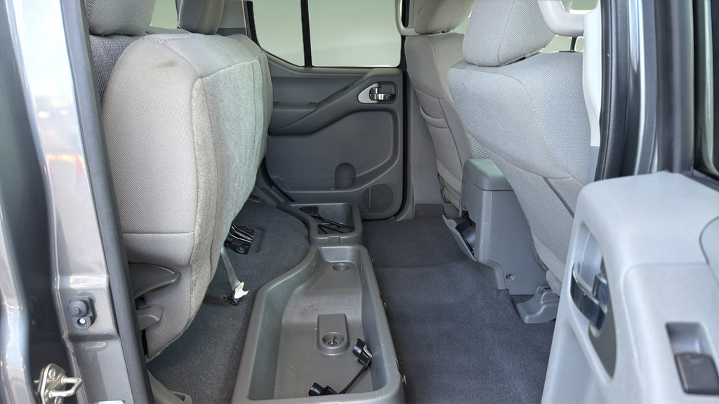 Used 2019 Nissan Frontier SV AWD/4WD image 17