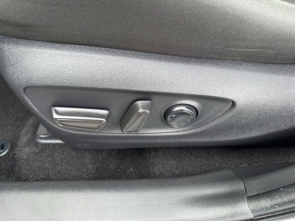 Used 2025 Toyota RAV4 XLE w/ Weather Package image 11