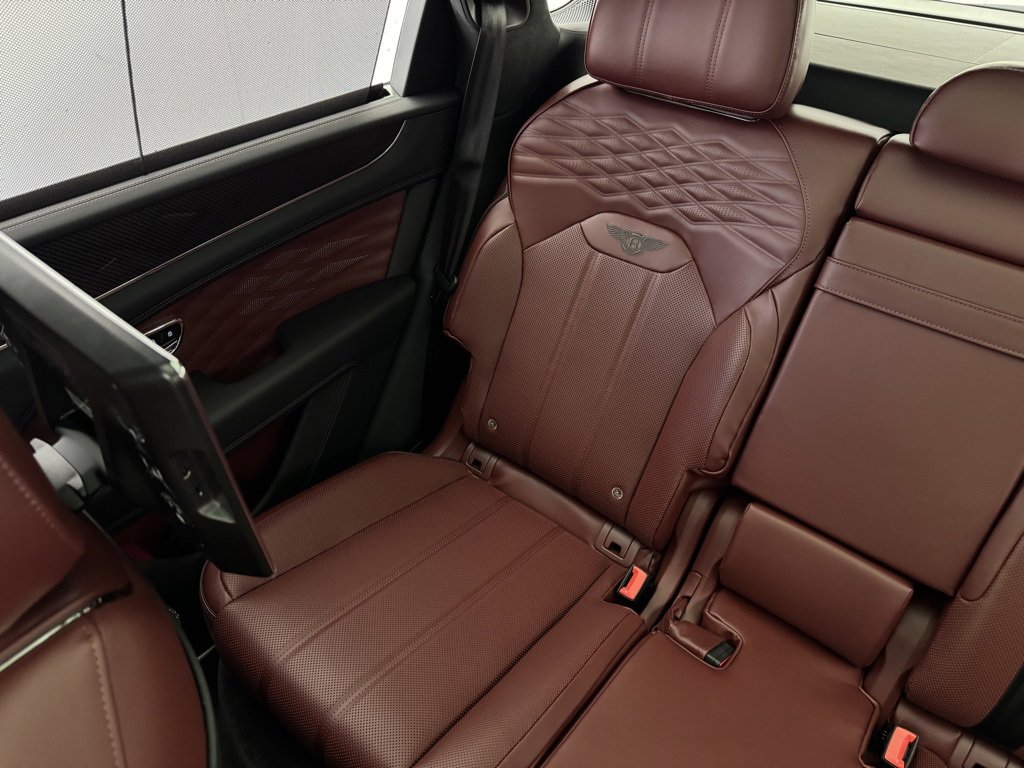New 2025 Bentley Bentayga image 25
