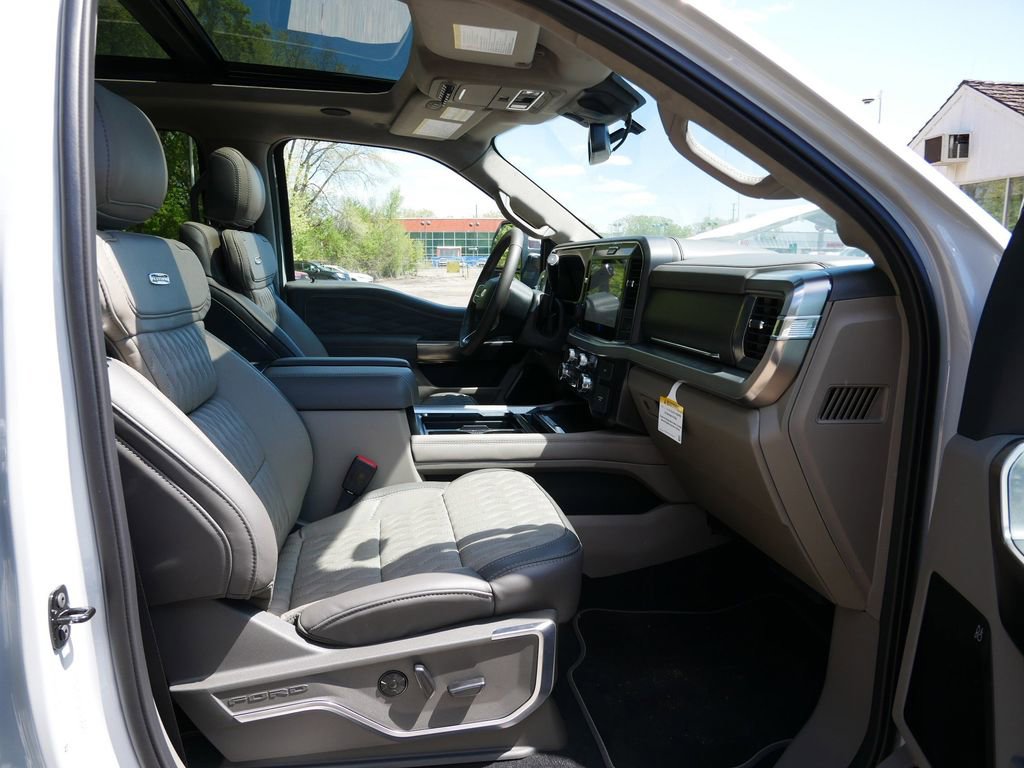 Used 2026 Ford F450 Platinum w/ Platinum Plus Package AWD/4WD image 8