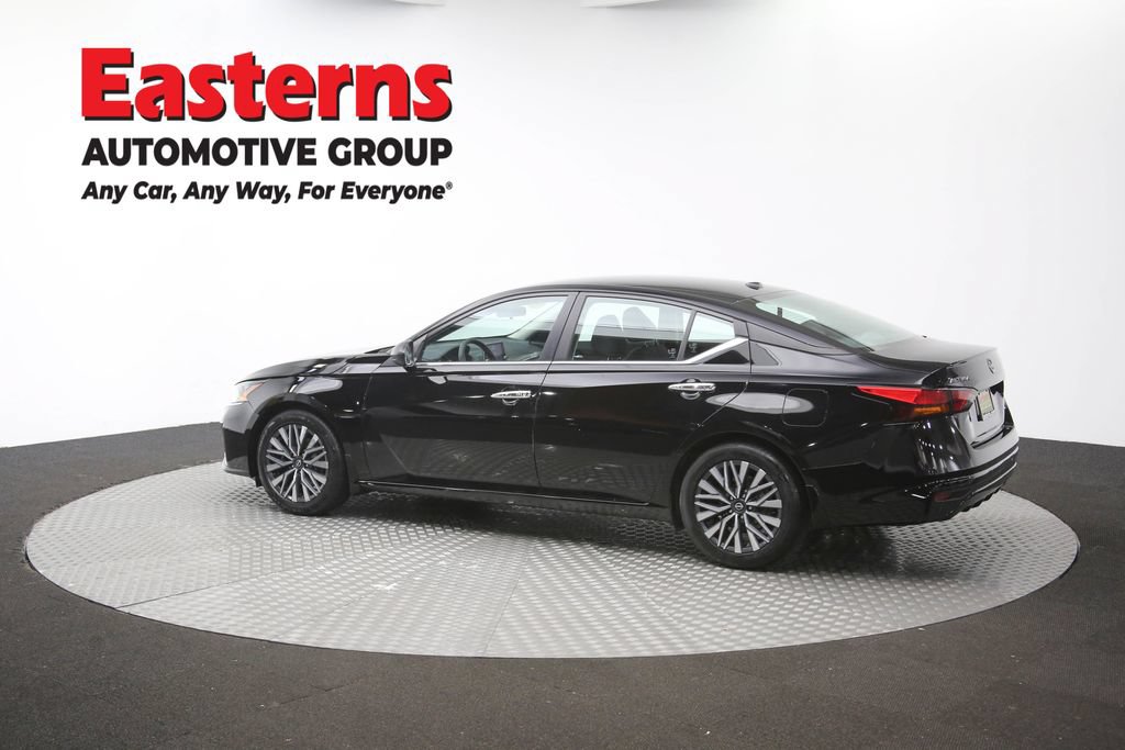 Used 2024 Nissan Altima 2.5 SV FWD image 64