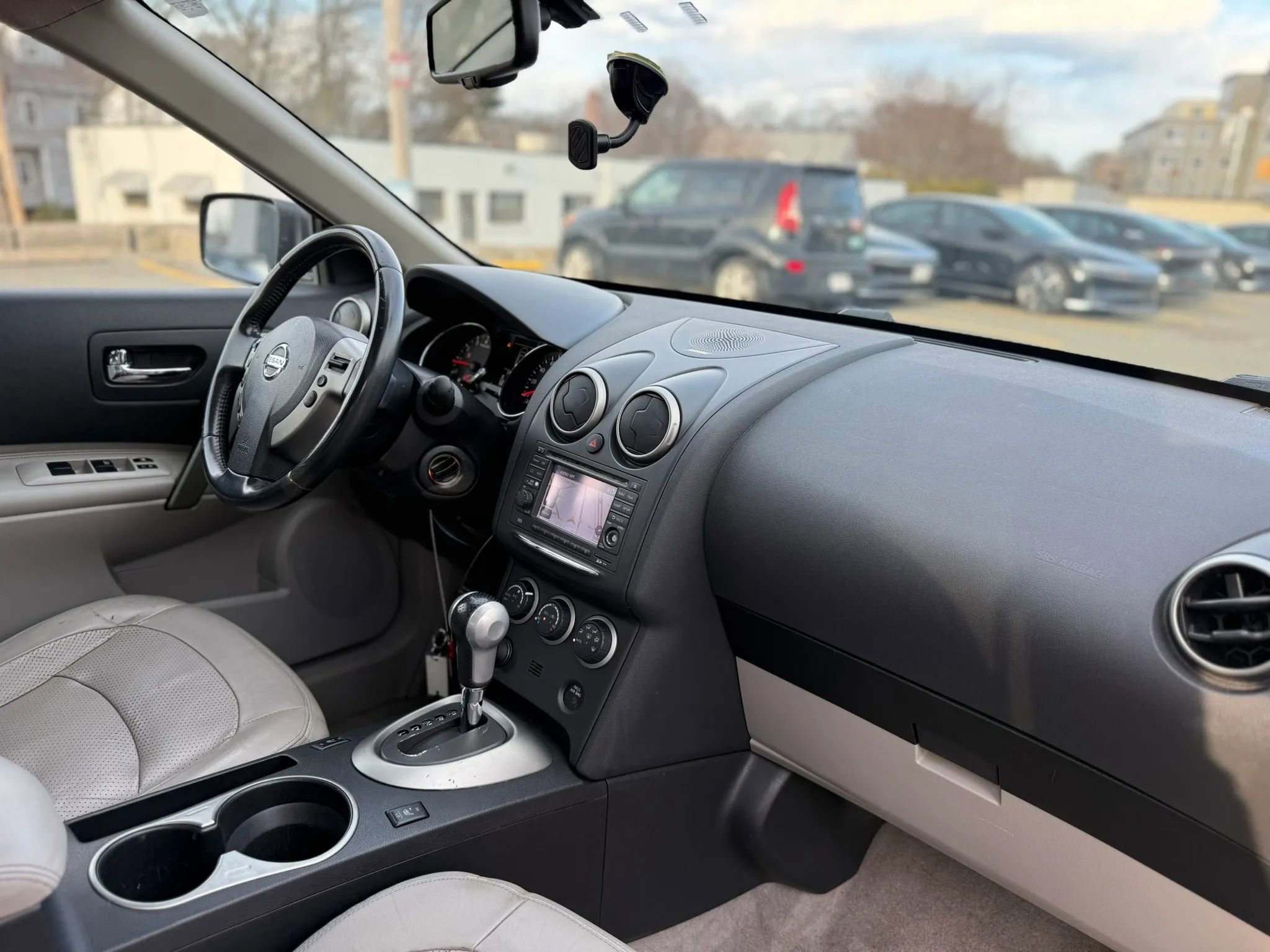 Used 2011 Nissan Rogue SV w/ SL Pkg FWD image 18