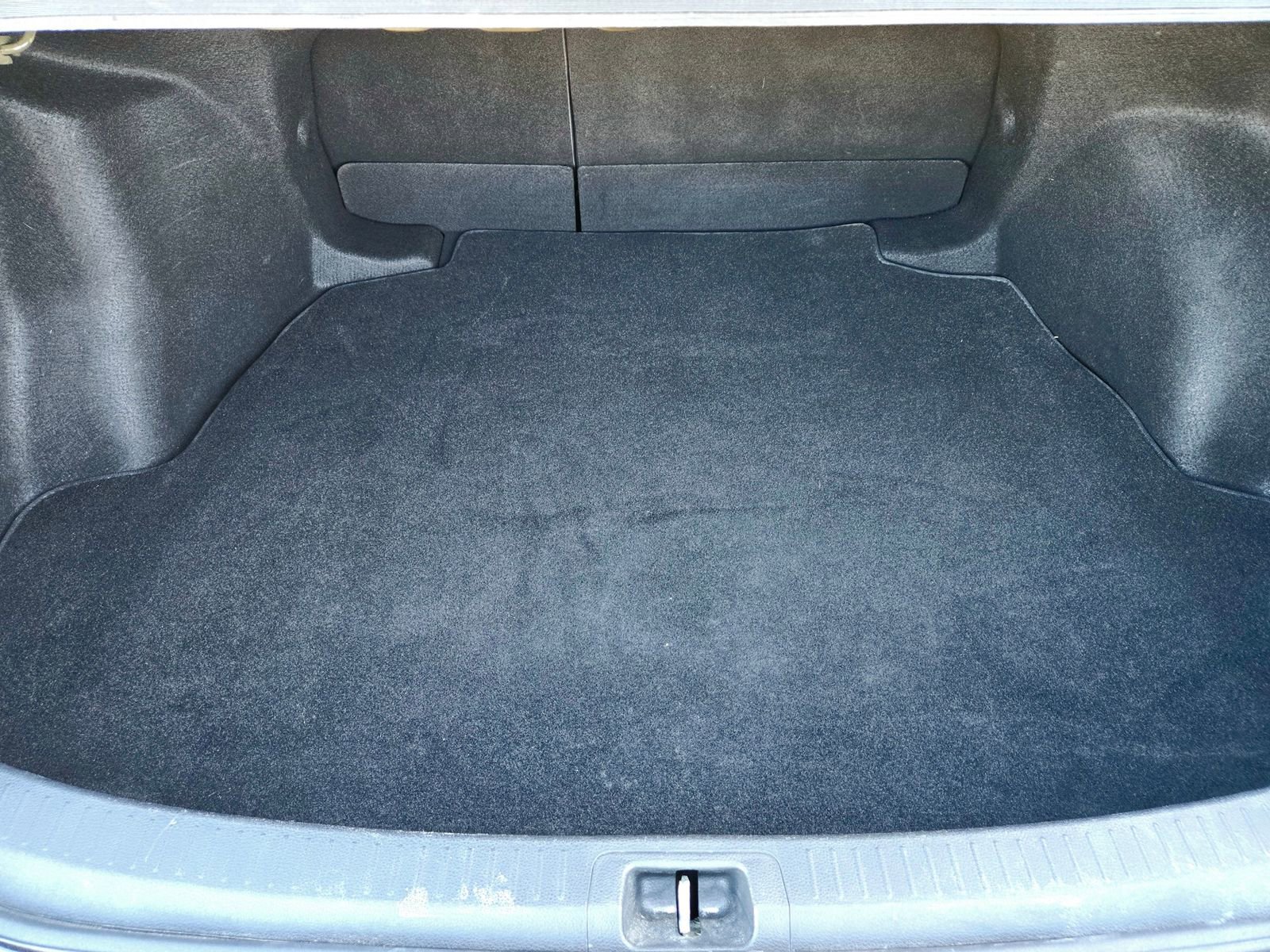 Used 2020 Toyota Corolla LE image 25