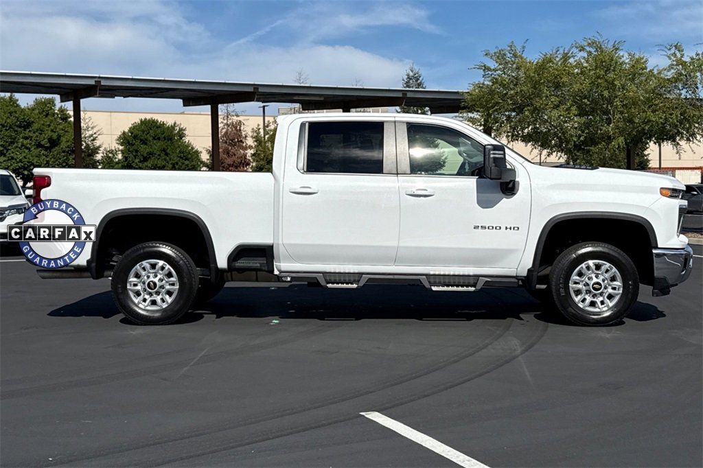 Used 2024 Chevrolet Silverado 2500 LT w/ Convenience Package image 8