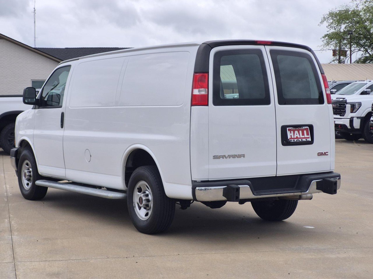 Certified 2024 GMC Savana 2500 w/ Driver Convenience Package RWD image 4