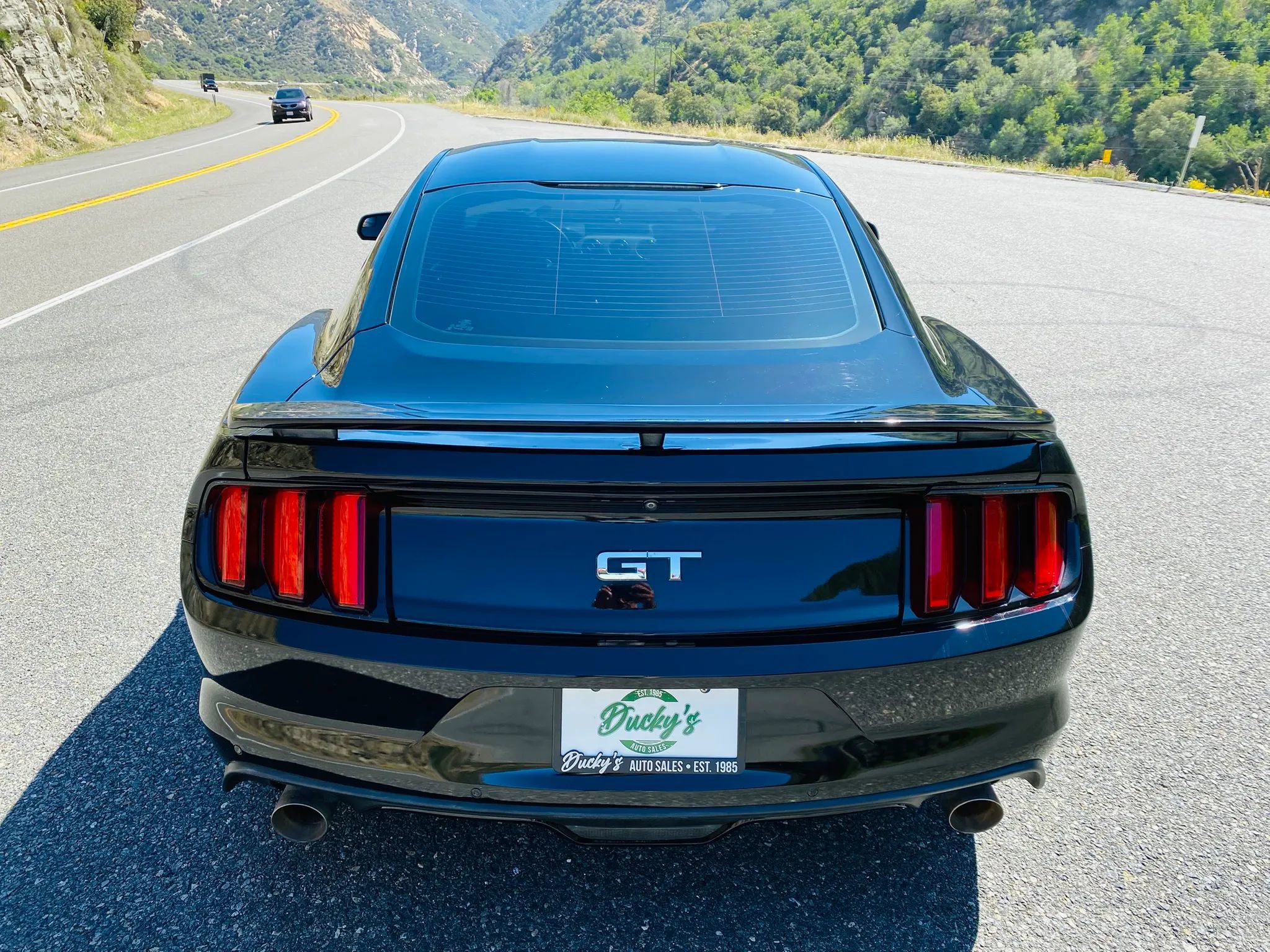 Used 2016 Ford Mustang GT RWD image 8