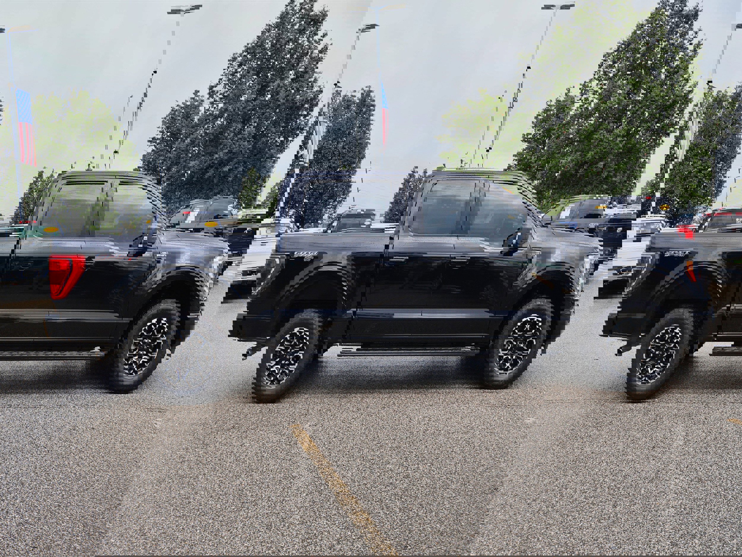 Used 2023 Ford F150 XLT w/ Equipment Group 302A High image 7