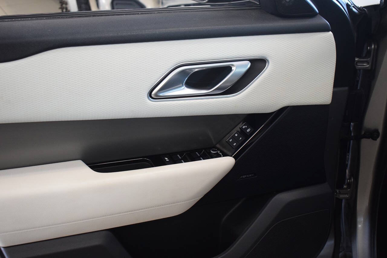 Used 2018 Land Rover Range Rover Velar S AWD/4WD image 41