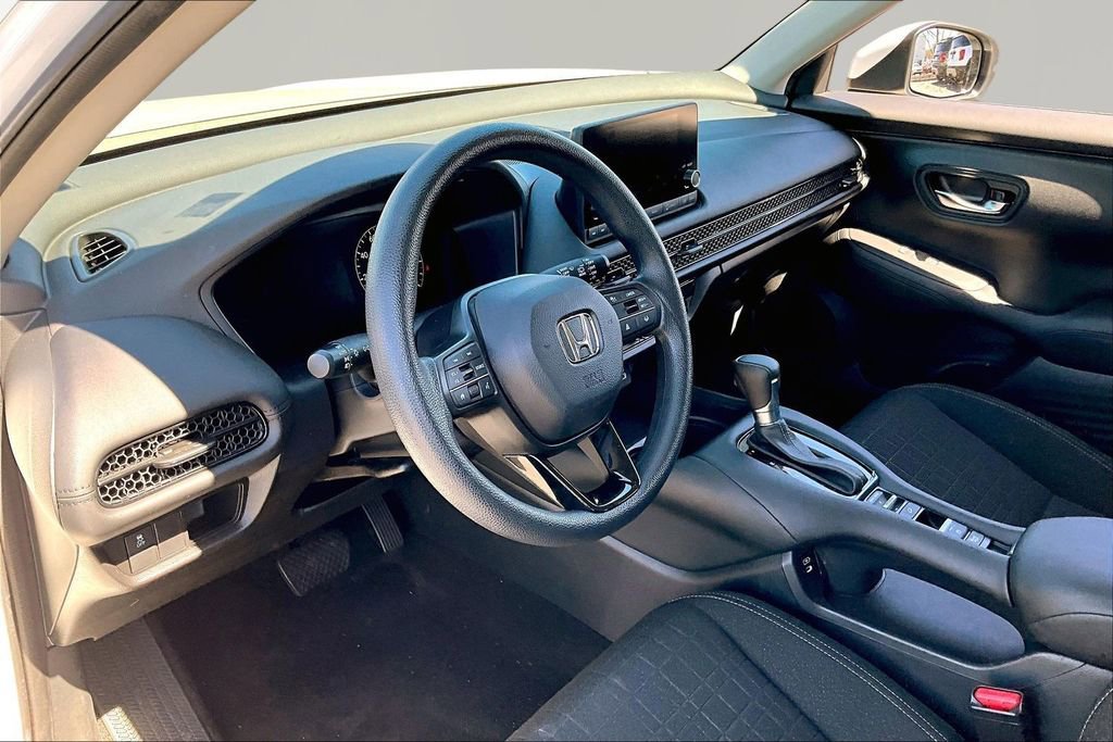 Used 2024 Honda HR-V LX image 12