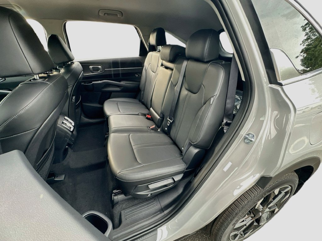 New 2026 Kia Sorento EX FWD image 24