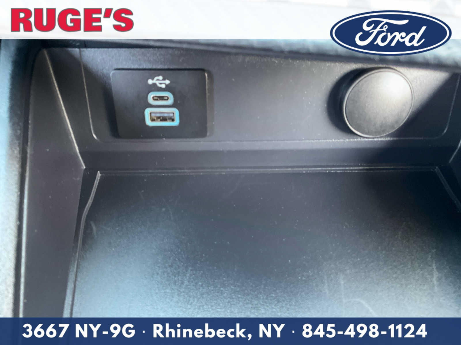 Used 2025 Ford Mustang Premium RWD image 30