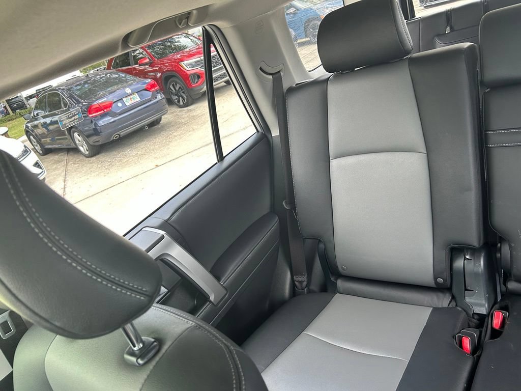 Used 2021 Toyota 4Runner SR5 Premium w/ Moonroof Package RWD image 12