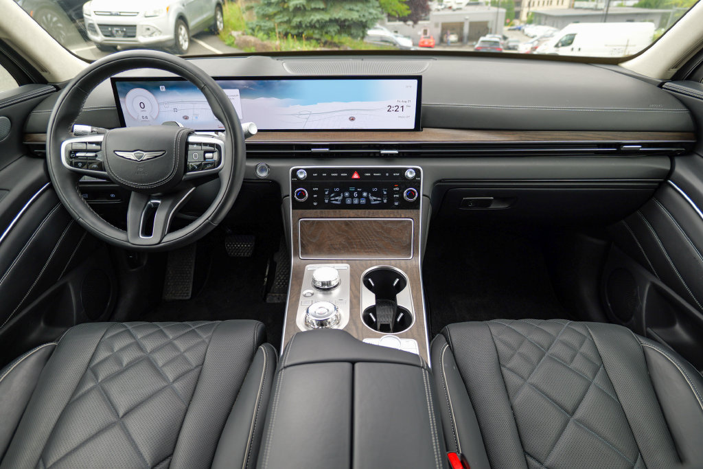 Used 2025 Genesis GV80 3.5T Prestige AWD/4WD image 42