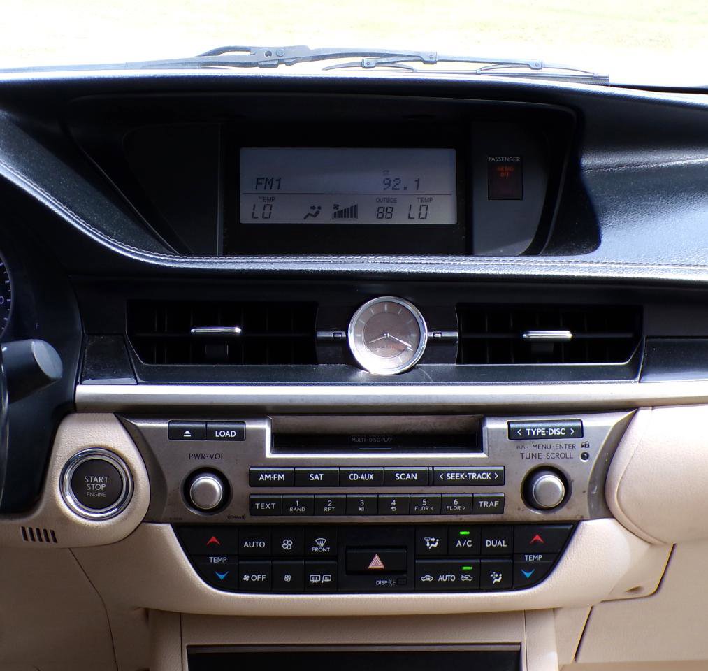 Used 2014 Lexus ES 350 FWD image 14