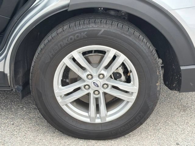 Used 2023 Ford Explorer XLT w/ Equipment Group 202A RWD image 14