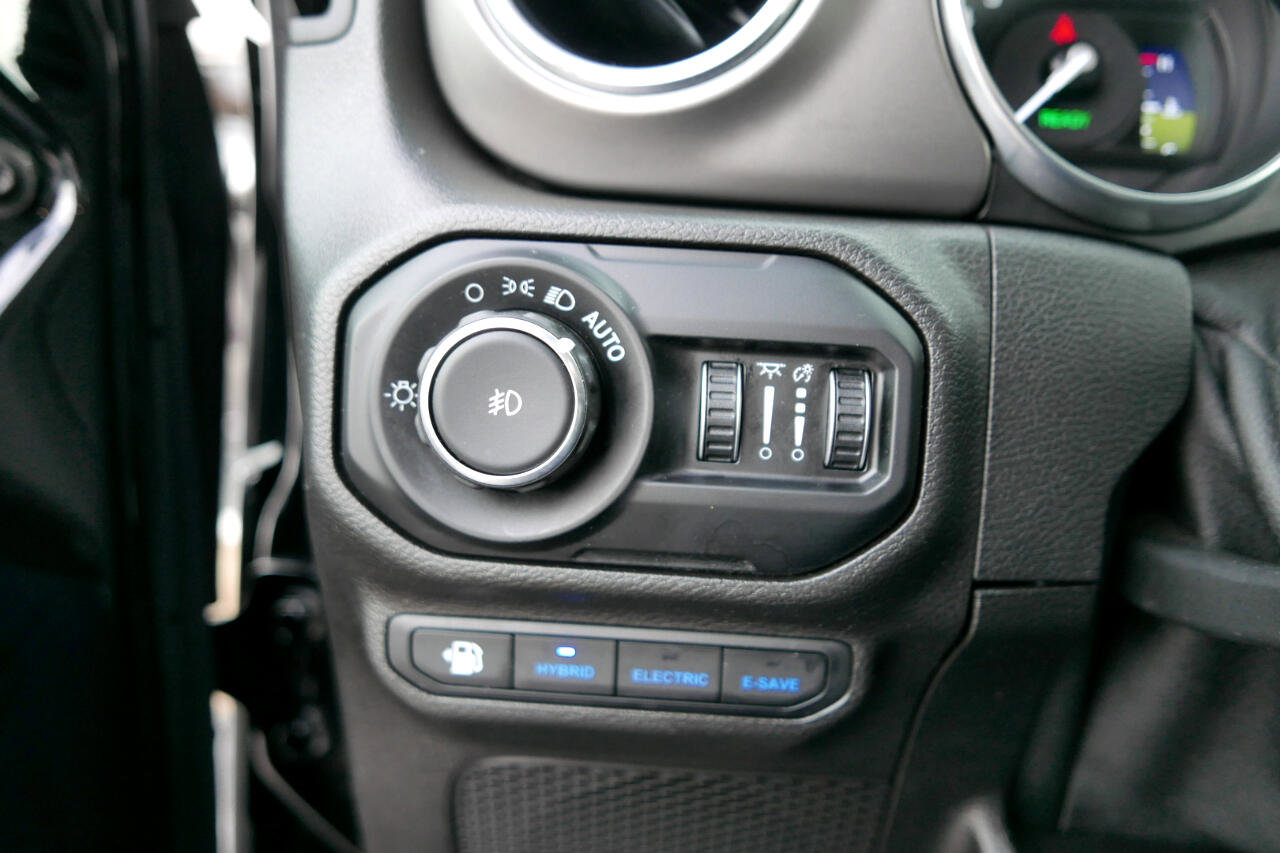 Used 2021 Jeep Wrangler Unlimited Rubicon 4xe w/ Cold Weather Group image 22