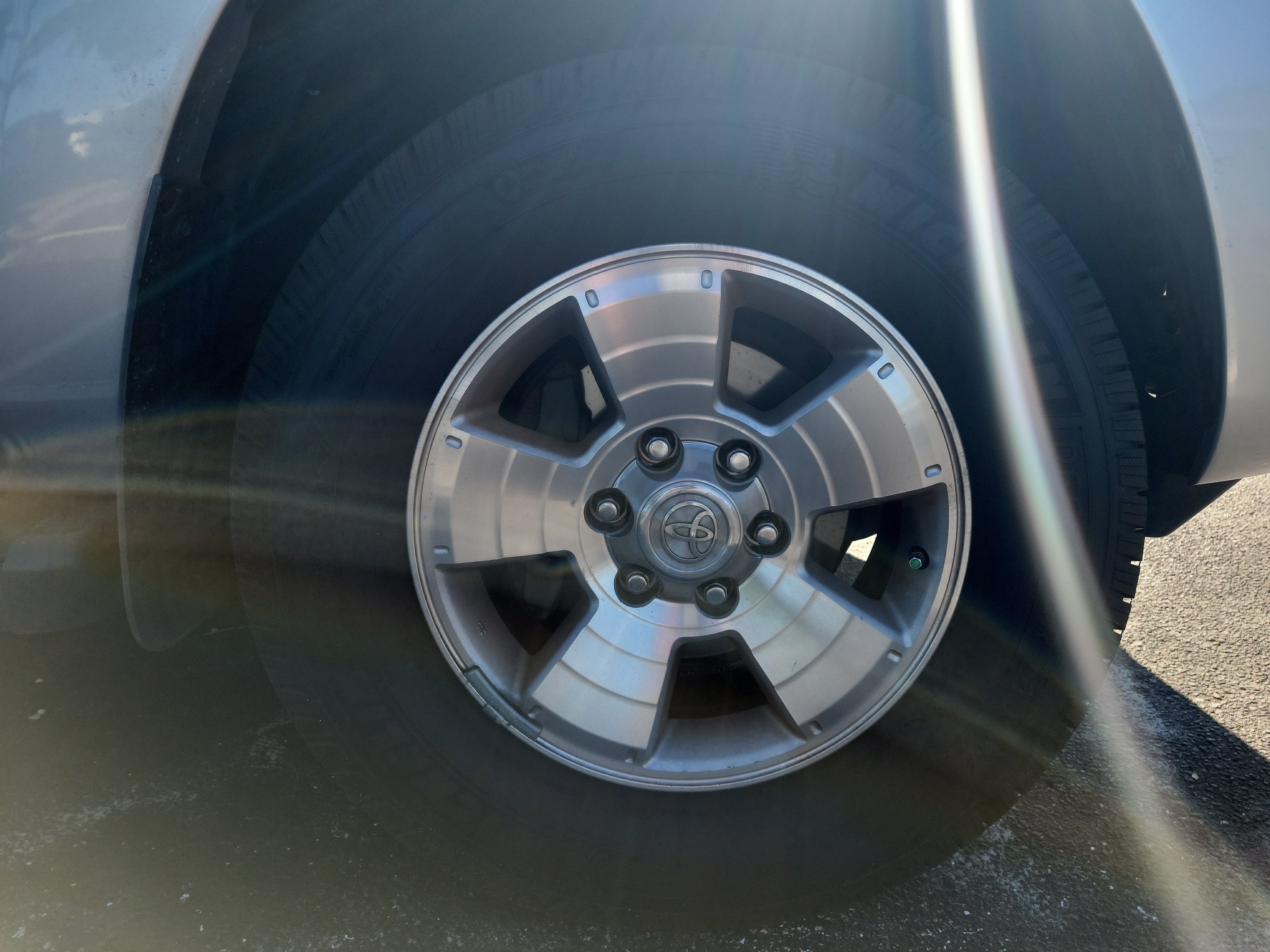 Used 2005 Toyota 4Runner SR5 RWD image 6