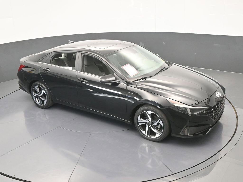 Used 2022 Hyundai Elantra SEL w/ Convenience + Premium Package image 52
