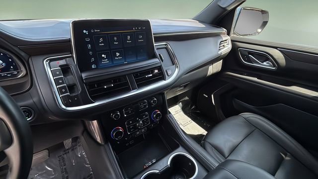 Used 2024 Chevrolet Suburban LT RWD image 24