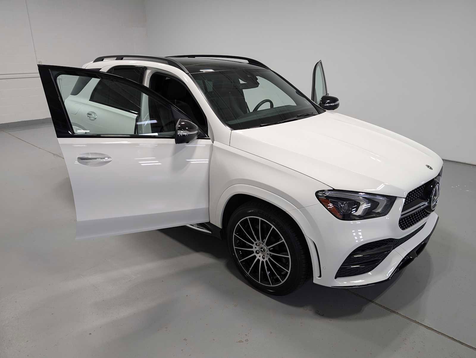 Certified 2021 Mercedes-Benz GLE 450 4MATIC image 17