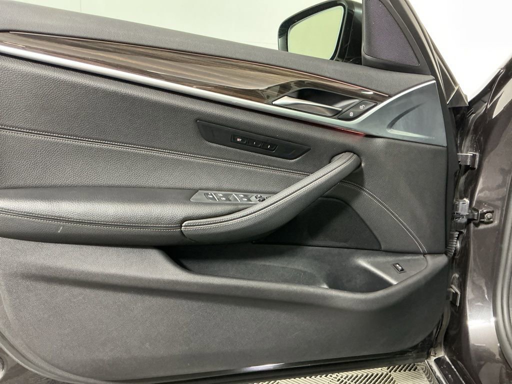 Used 2017 BMW 530i image 23