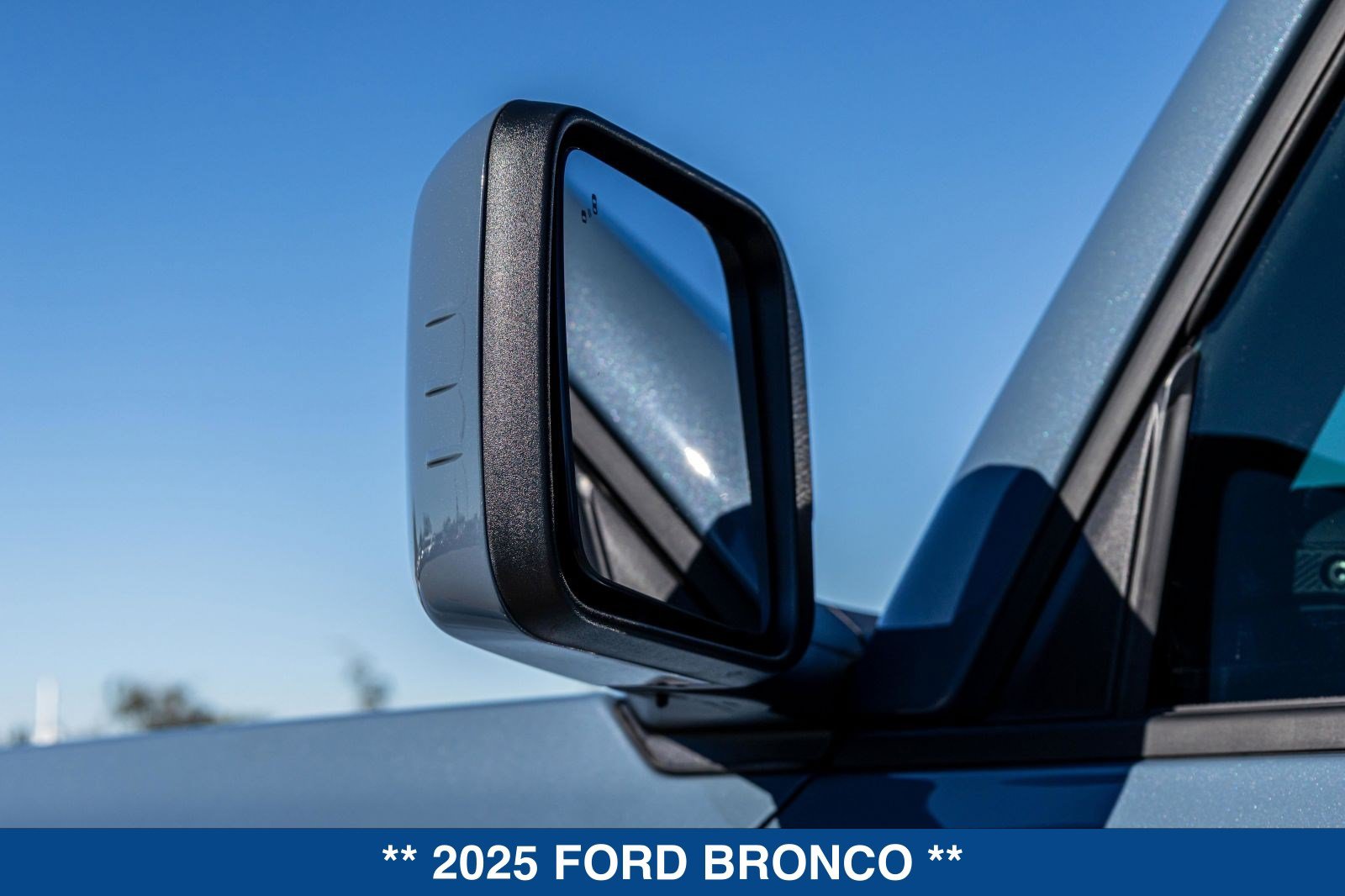 Used 2025 Ford Bronco Badlands AWD/4WD image 13