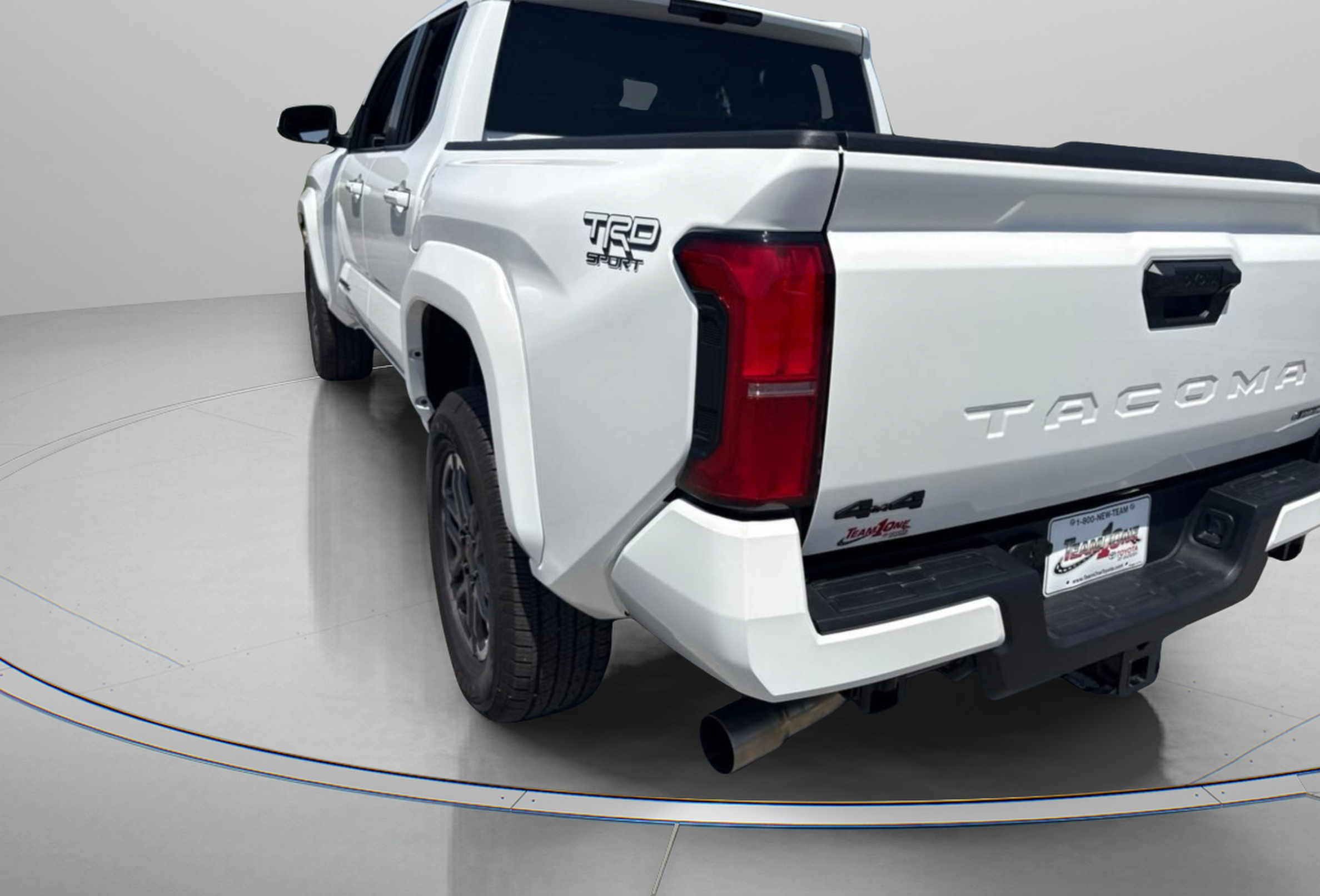 Certified 2026 Toyota Tacoma TRD Sport AWD/4WD image 8
