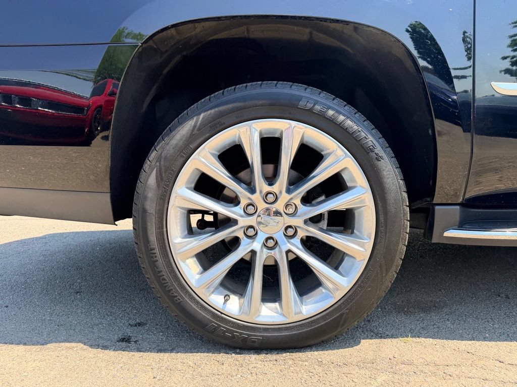 Used 2017 Cadillac Escalade ESV Luxury AWD/4WD image 9