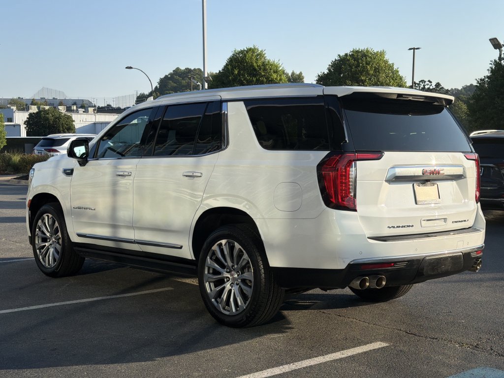 Used 2023 GMC Yukon Denali RWD image 5