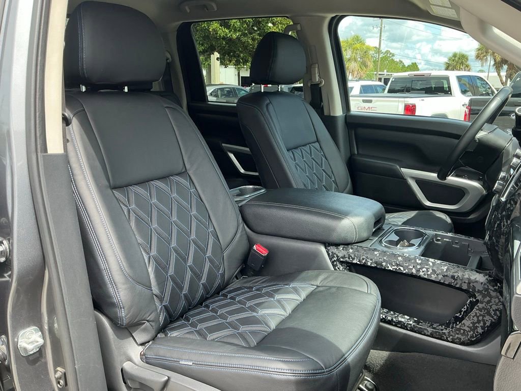 Used 2021 Nissan Titan SV w/ SV Convenience Package RWD image 26