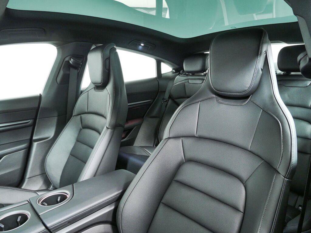 New 2026 Porsche Taycan RWD image 5