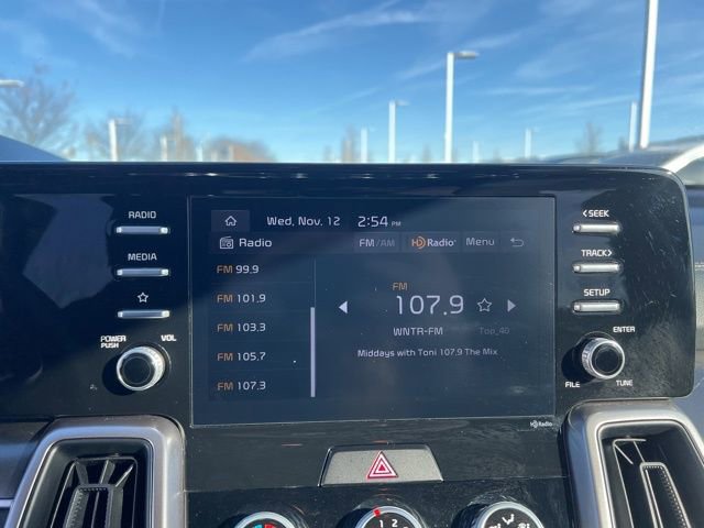 Used 2022 Kia Sorento LX image 17