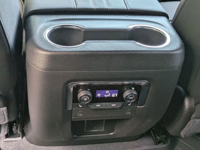 New 2026 Chevrolet Suburban High Country image 32