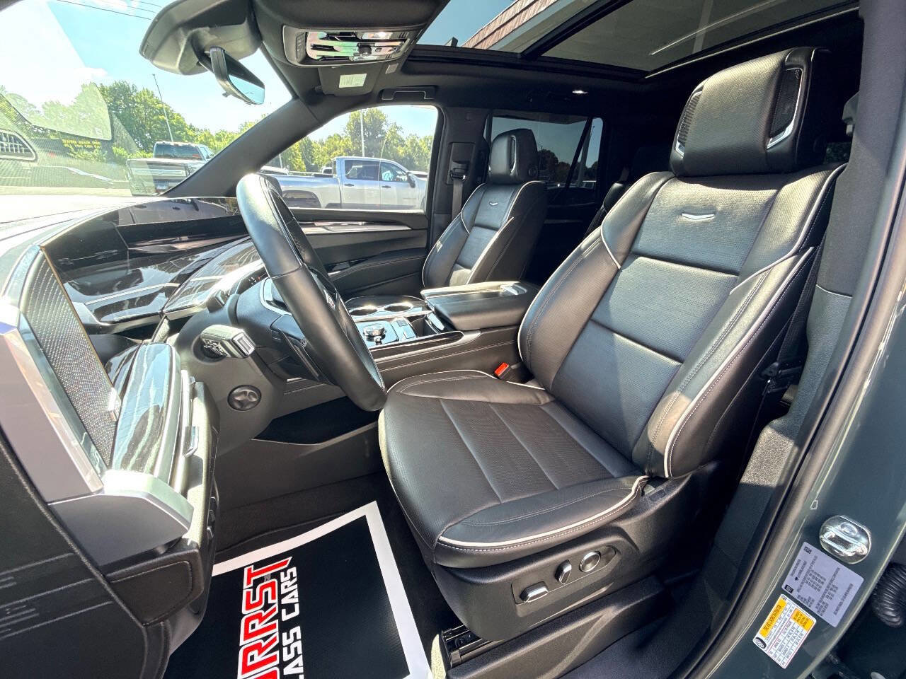 Used 2025 Cadillac Escalade Sport w/ Touring Package image 21