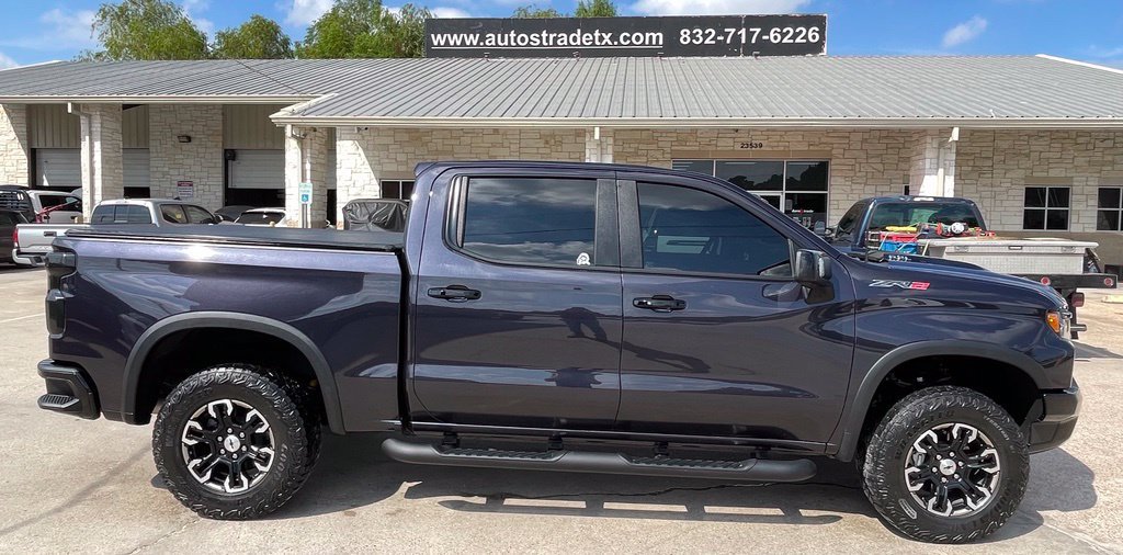 Used 2022 Chevrolet Silverado 1500 ZR2 w/ Technology Package AWD/4WD image 5