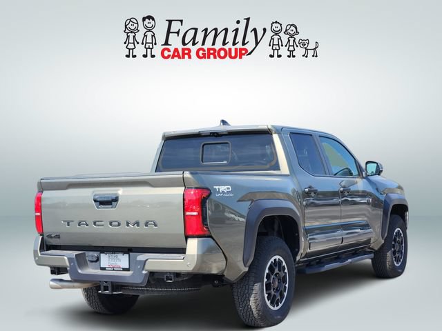 Used 2024 Toyota Tacoma TRD Sport AWD/4WD image 4