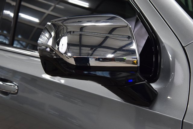 Used 2023 Chevrolet Tahoe Premier image 16