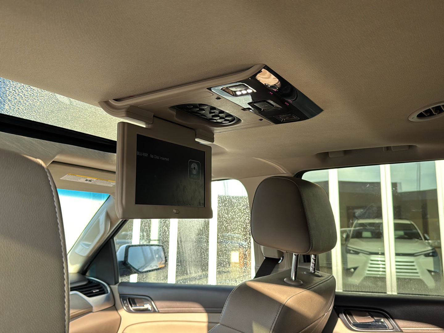 Used 2018 GMC Yukon SLT w/ Premium Edition image 16