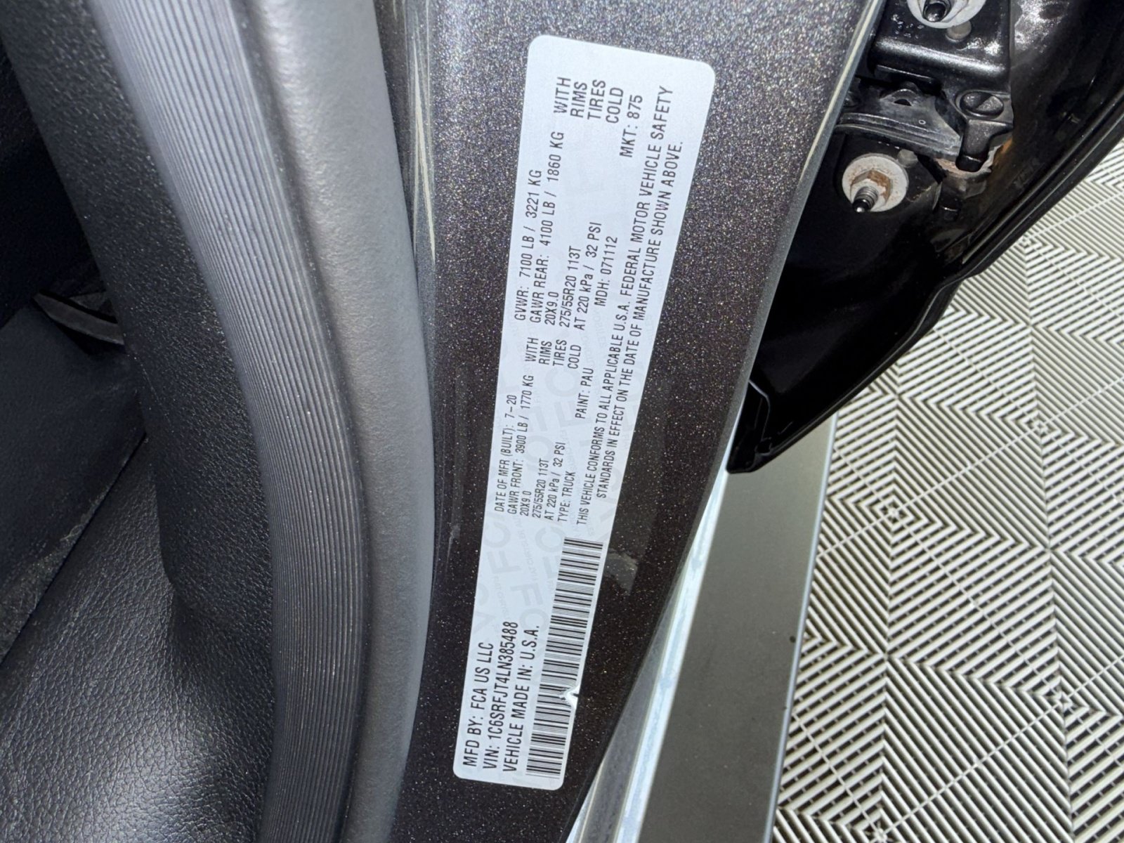 Used 2020 RAM 1500 Laramie AWD/4WD image 29