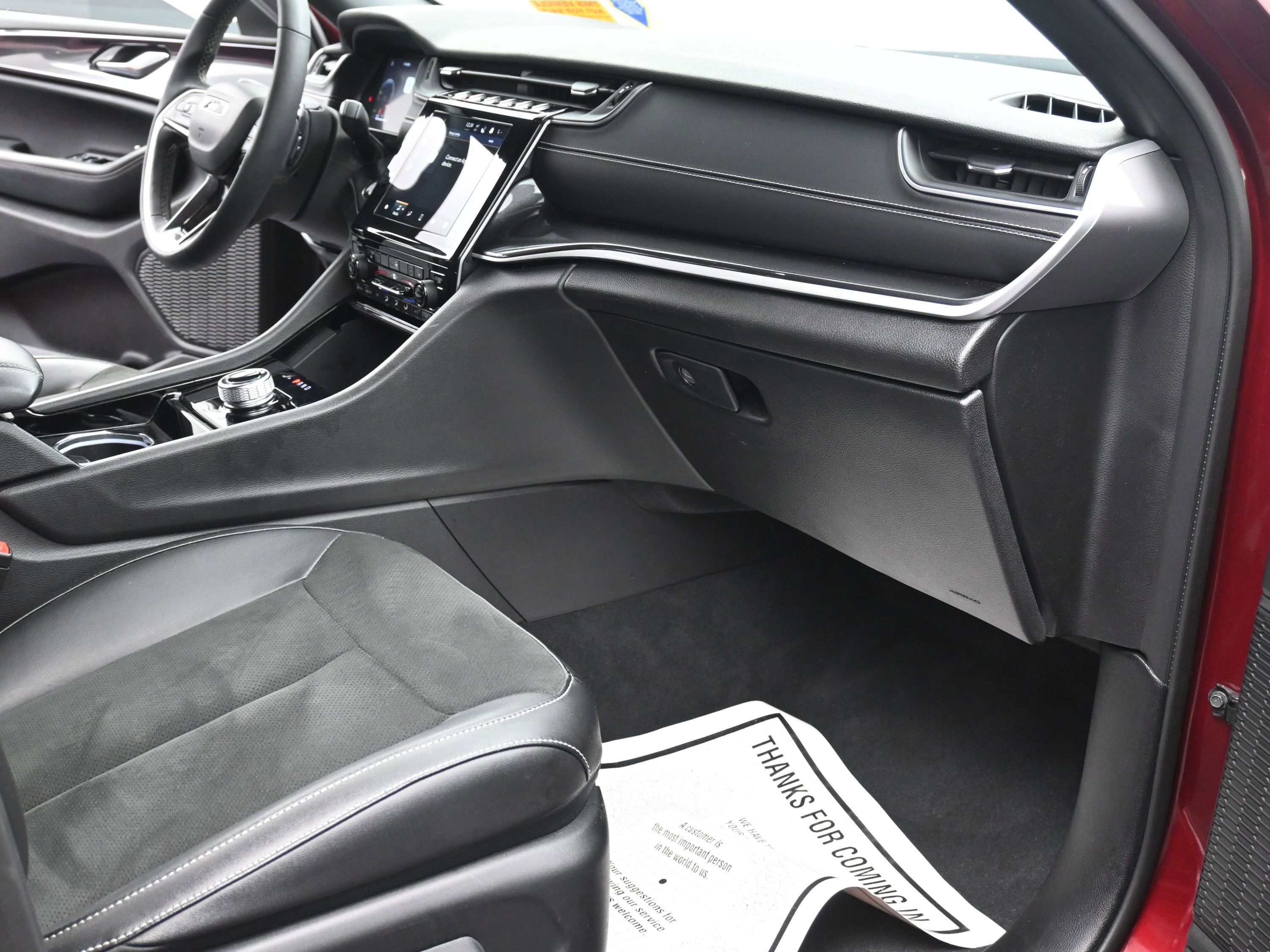 Used 2023 Jeep Grand Cherokee Altitude image 30