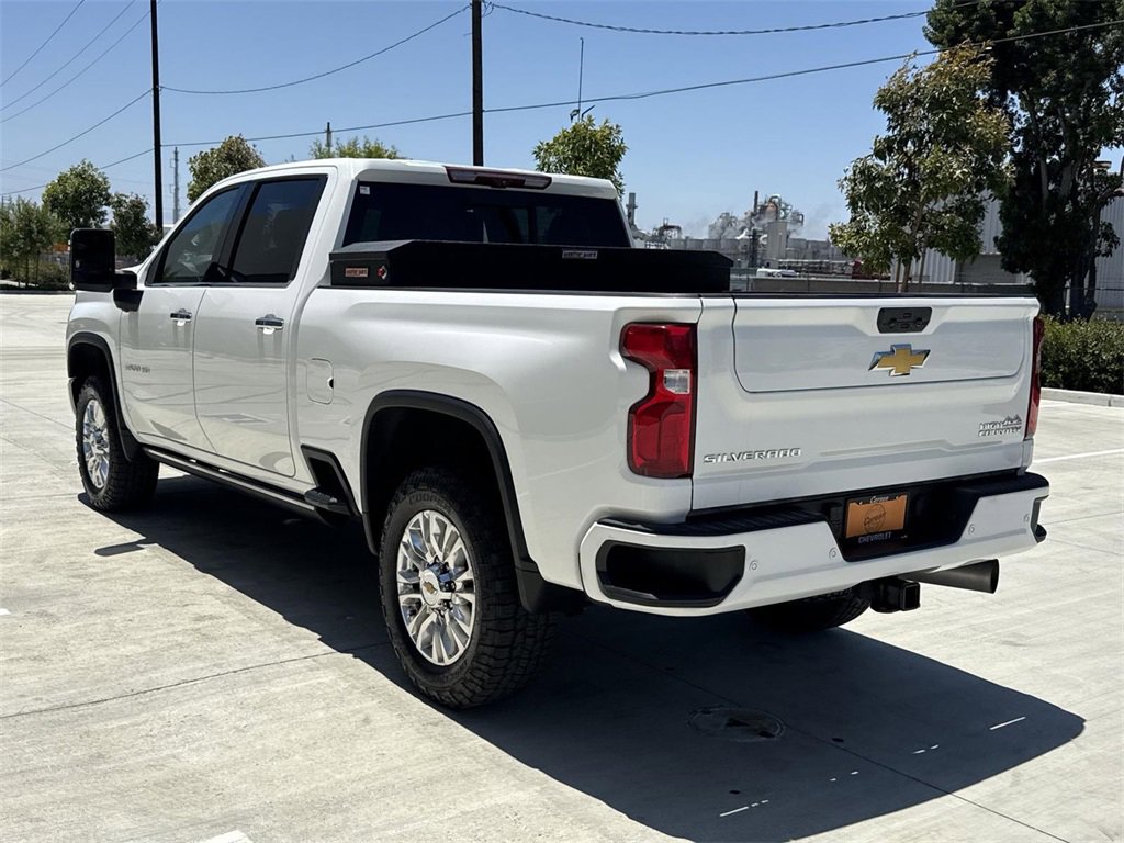 Used 2022 Chevrolet Silverado 3500 High Country image 5