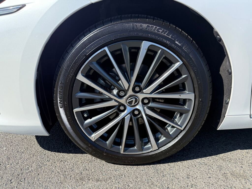 Used 2023 Lexus ES 350 w/ Premium Package FWD image 35