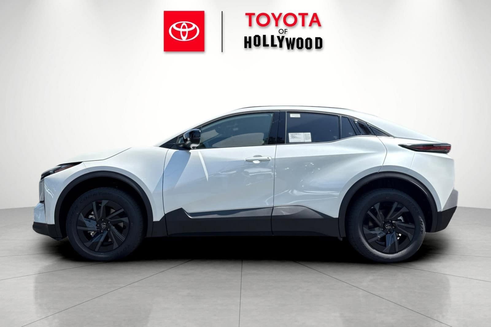 New 2026 Toyota C-HR AWD/4WD image 9