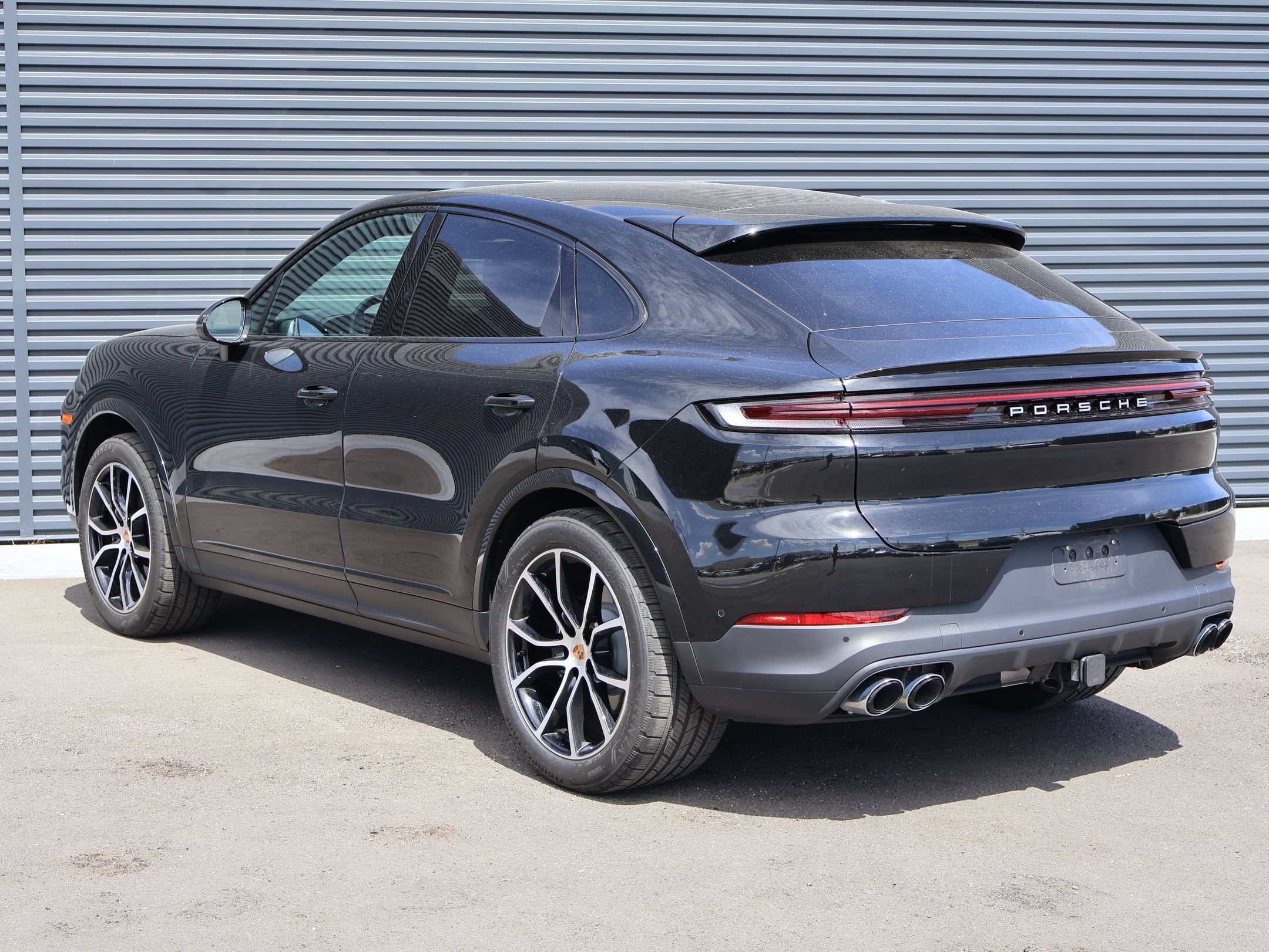 Certified 2026 Porsche Cayenne Coupe AWD/4WD image 3