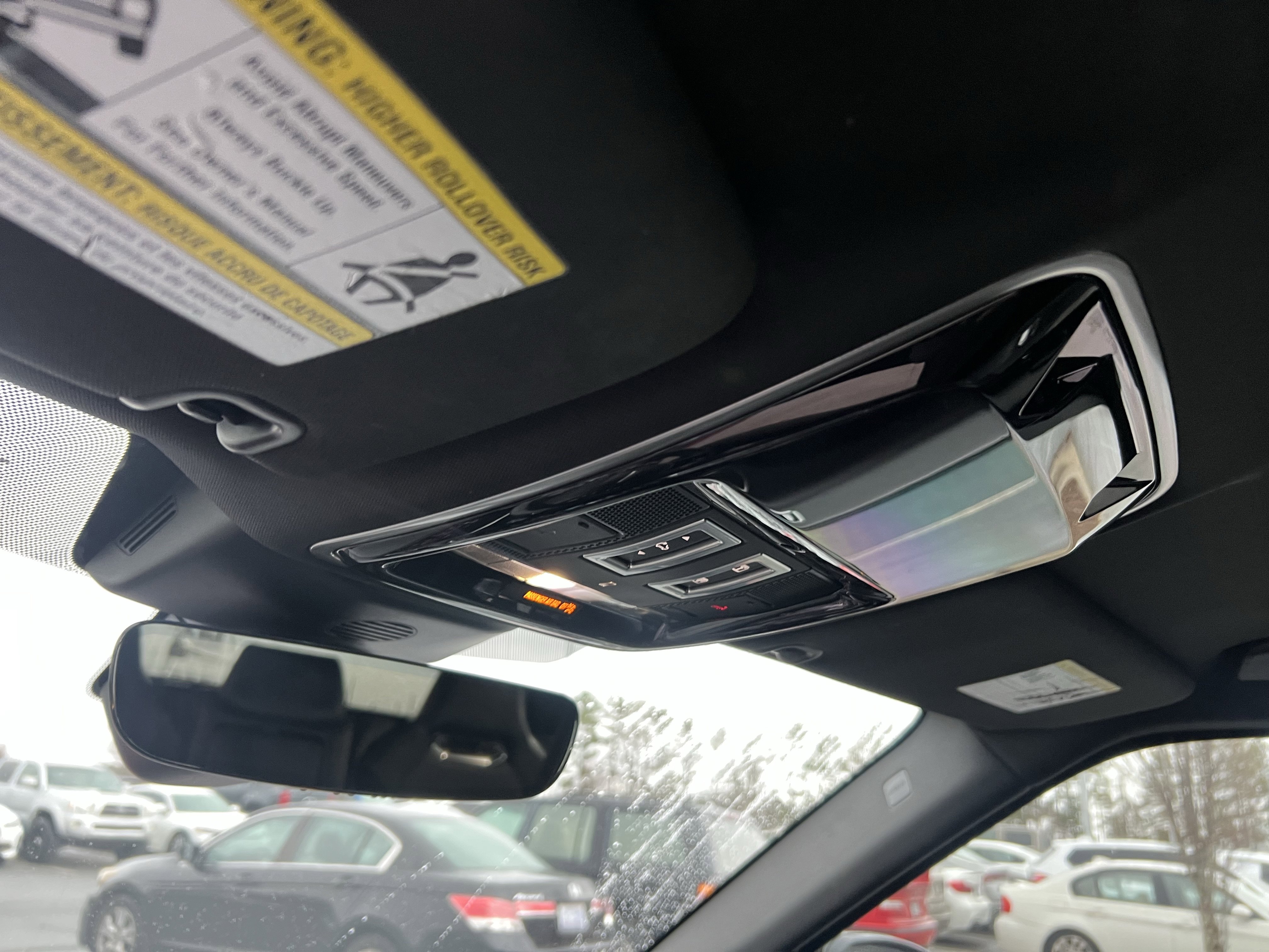 Used 2020 Land Rover Range Rover Sport SVR image 25