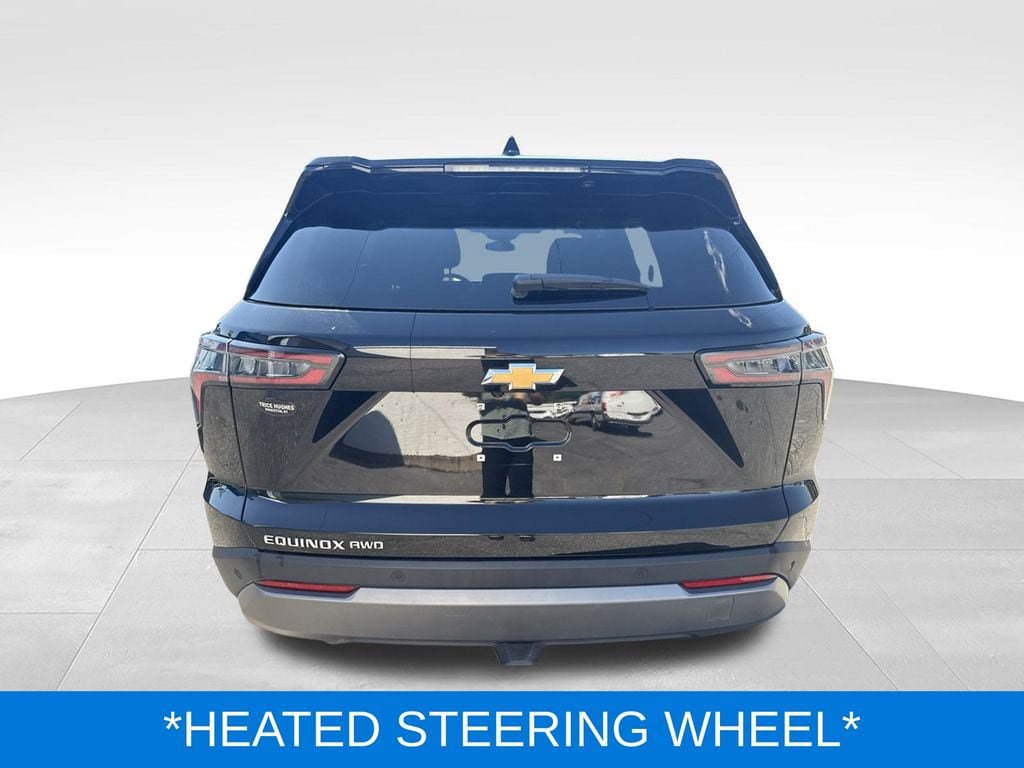 Used 2026 Chevrolet Equinox LT AWD/4WD image 8