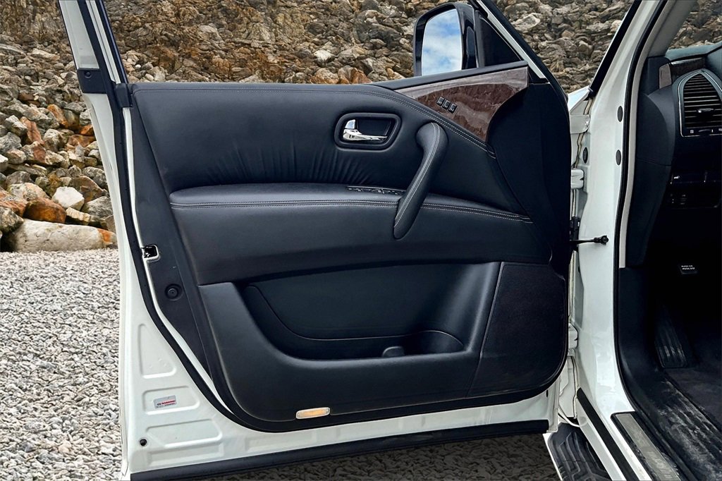 Used 2017 INFINITI QX80 4WD image 22